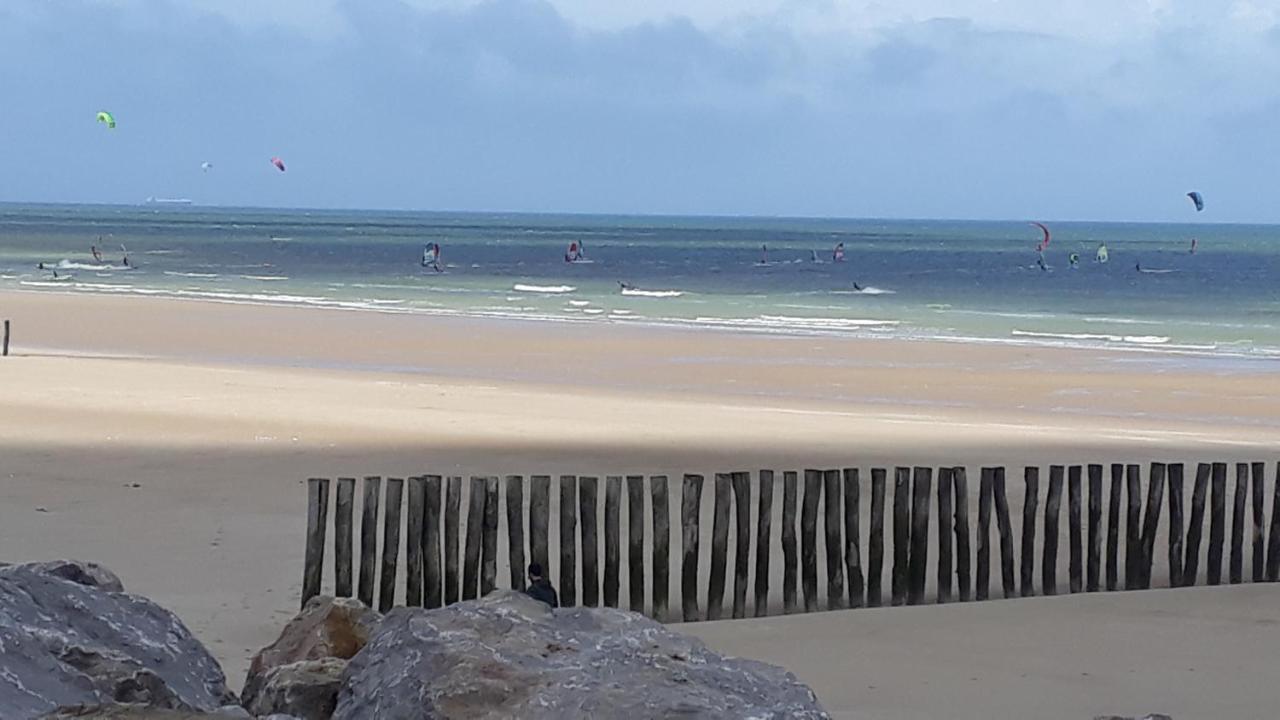 Sangatte " Les Terrasses" Maison Front De Mer Les Pieds Dans L'Eau Pleine De Charme Cap Blanc Nez Cote D'Opale Exterior foto