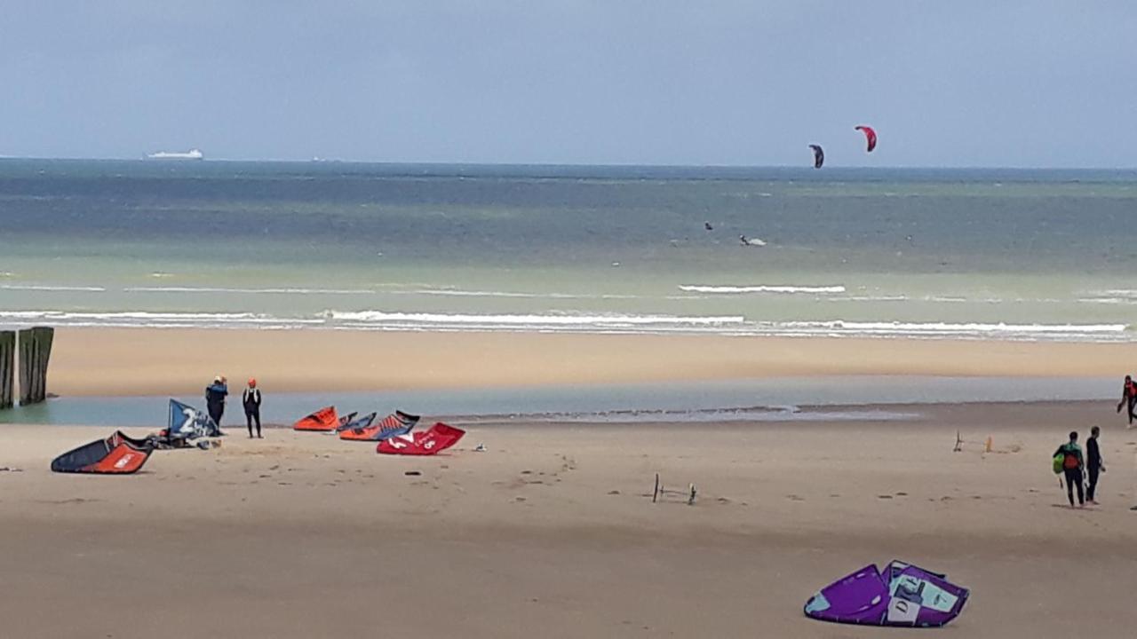 Sangatte " Les Terrasses" Maison Front De Mer Les Pieds Dans L'Eau Pleine De Charme Cap Blanc Nez Cote D'Opale Exterior foto