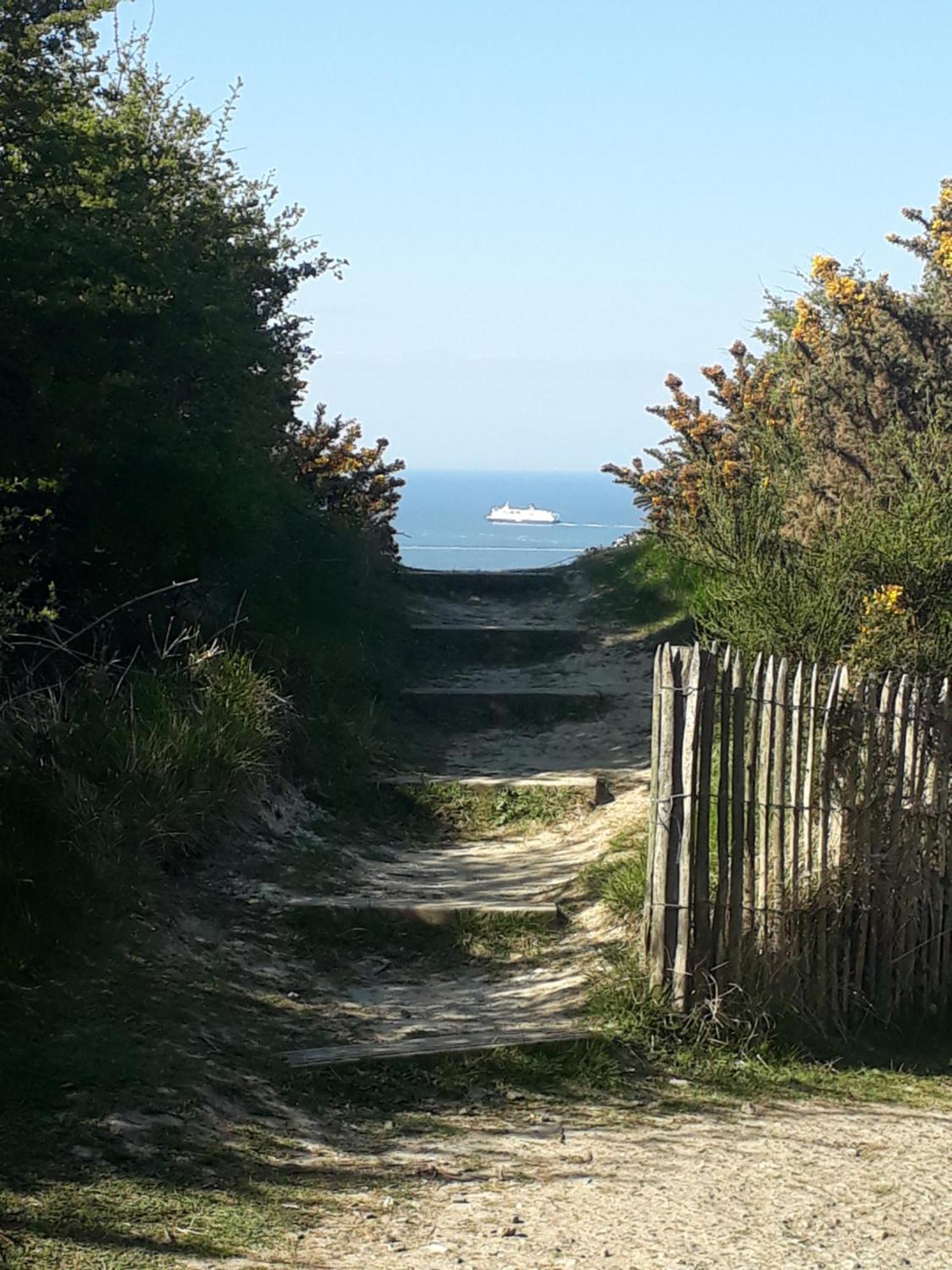 Sangatte " Les Terrasses" Maison Front De Mer Les Pieds Dans L'Eau Pleine De Charme Cap Blanc Nez Cote D'Opale Exterior foto